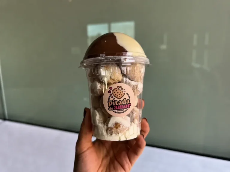 Custom cookie packaging cup filled with homemade cookies and dipping sauce for online bakery dessert sales