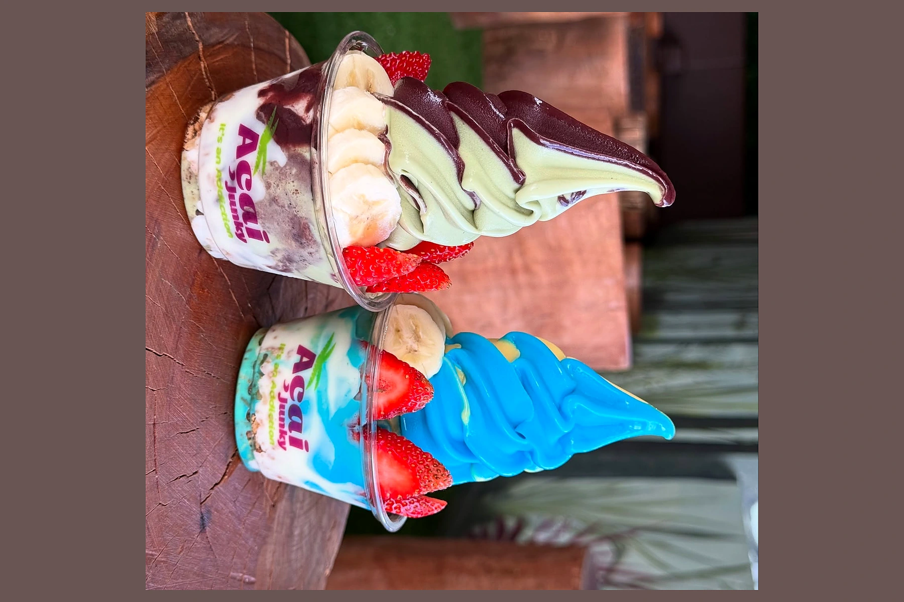 Plastic dessert containers with lids