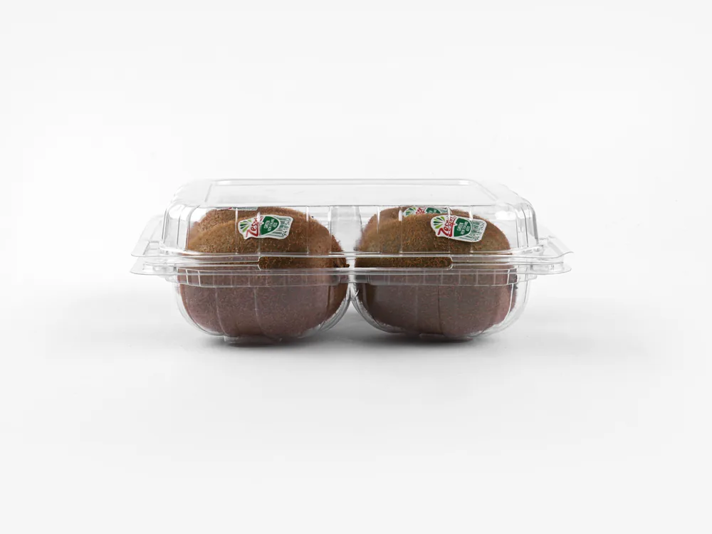 STL-033S-4 kiwi clamshell container holding four fresh kiwis (white bg)