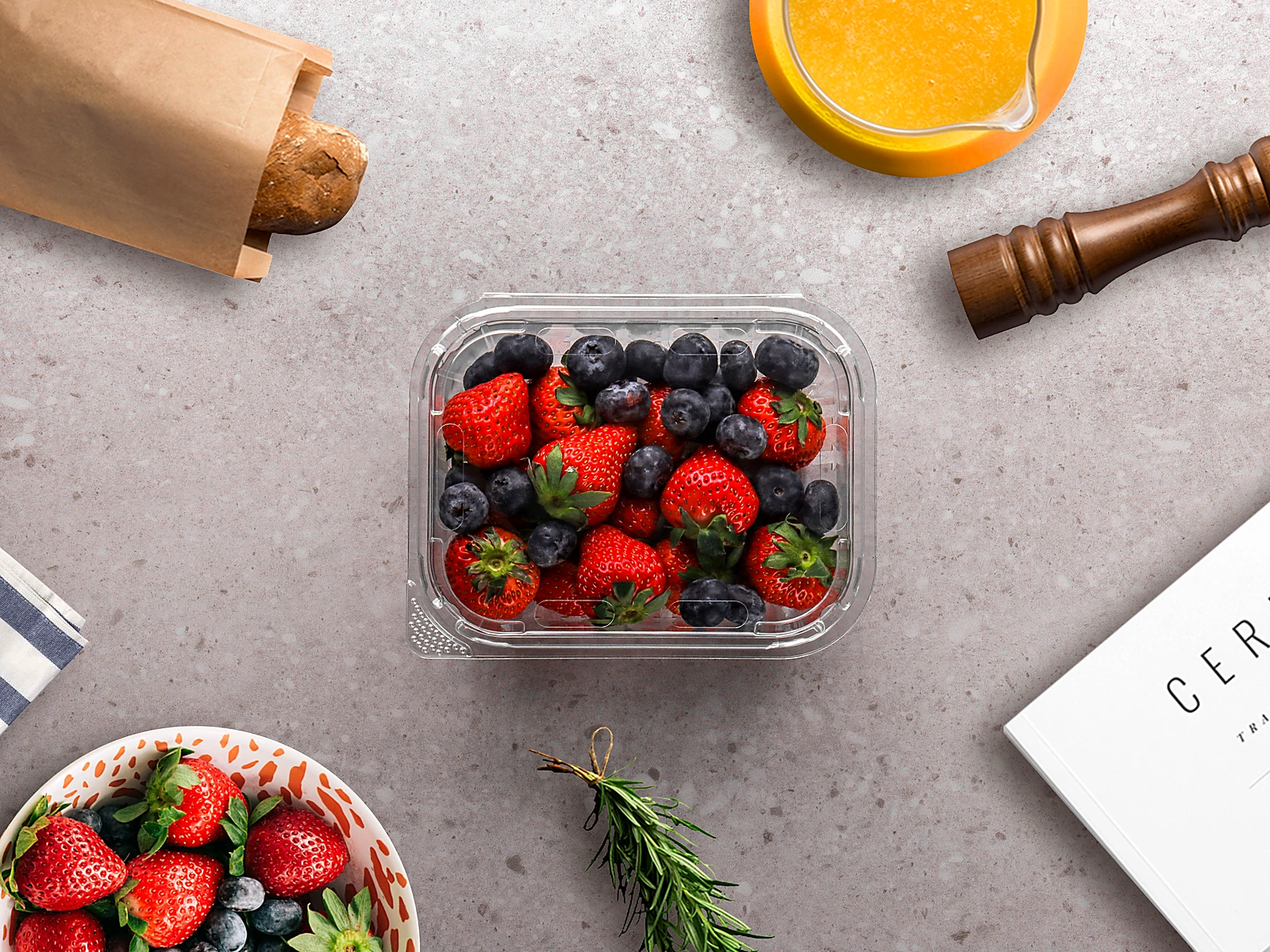 STL-400F-Mixed-Berry-Clamshell-Lifestyle
