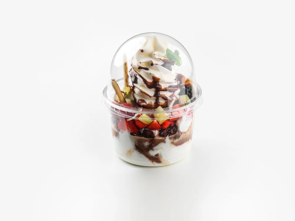 Dome-lid PET cups for parfaits, fruit cups and desserts